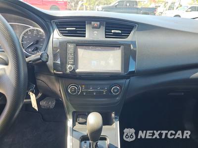 2019 Nissan Sentra S - zdjęcie 11 z 40 - miniatura