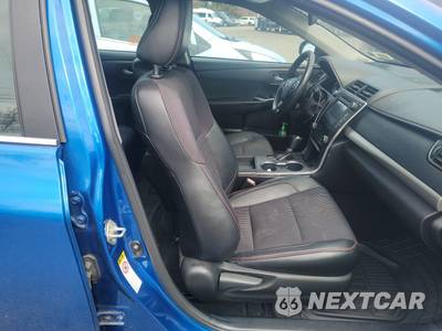 2017 Toyota Camry LE - zdjęcie 8 z 50 - miniatura