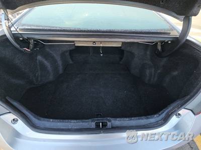 2017 Toyota Camry SE - zdjęcie 16 z 38 - miniatura