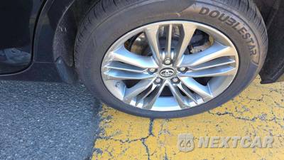 2017 Toyota Camry SE - zdjęcie 31 z 42 - miniatura