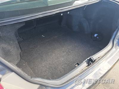 2016 Toyota Camry SE - zdjęcie 16 z 35 - miniatura