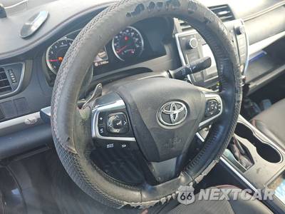 2016 Toyota Camry SE - zdjęcie 10 z 35 - miniatura