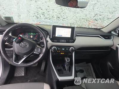 2024 Toyota RAV4 XLE Premium - zdjęcie 11 z 25 - miniatura