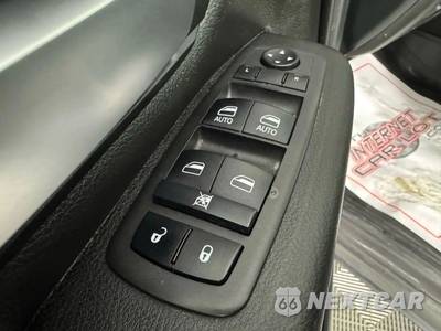 2024 Ram 1500 Tradesman Extended Cab Medium Bed - zdjęcie 36 z 43 - miniatura