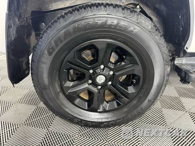 2019 Toyota 4Runner SR5 Premium - zdjęcie 46 z 47 - miniatura