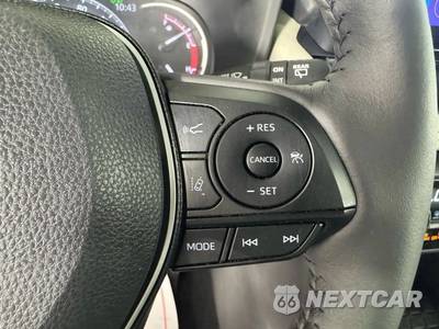 2025 Toyota RAV4 XLE Premium - zdjęcie 16 z 50 - miniatura