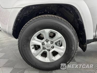 2023 Toyota 4Runner SR5 - zdjęcie 44 z 46 - miniatura
