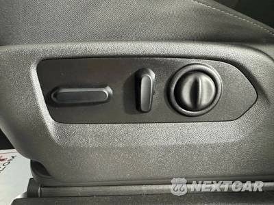 2021 Chevrolet Silverado 1500 RST Crew Cab Short Bed 1SP - zdjęcie 32 z 45 - miniatura