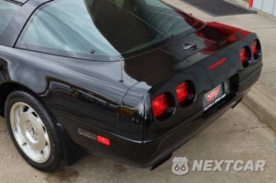 1994 Chevrolet Corvette Coupe - zdjęcie 13 z 35 - miniatura