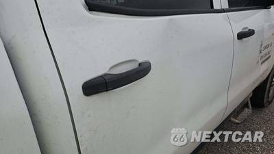 2018 Chevrolet Silverado 2500HD WT Crew Cab Long Bed 1WT - zdjęcie 28 z 38 - miniatura