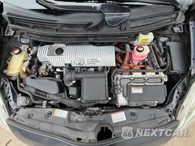 2015 Toyota Prius Two - zdjęcie 45 z 51 - miniatura