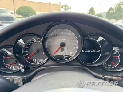 2015 Porsche Panamera GTS - zdjęcie 36 z 50 - miniatura