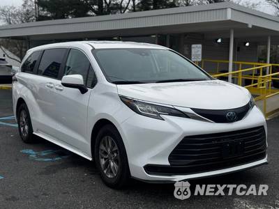 2022 Toyota Sienna LE 8-Passenger 120.5" WB - zdjęcie 9 z 25 - miniatura