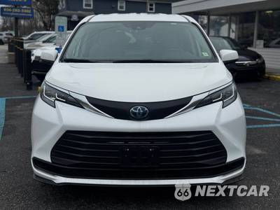 2022 Toyota Sienna LE 8-Passenger 120.5" WB - zdjęcie 10 z 25 - miniatura