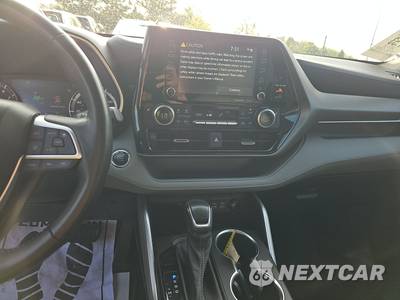 2022 Toyota Highlander XLE - zdjęcie 17 z 29 - miniatura