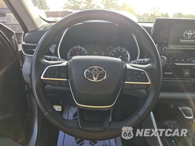 2022 Toyota Highlander XLE - zdjęcie 16 z 29 - miniatura