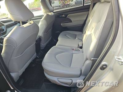 2022 Toyota Highlander XLE - zdjęcie 19 z 29 - miniatura
