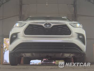 2022 Toyota Highlander XLE - zdjęcie 3 z 29 - miniatura