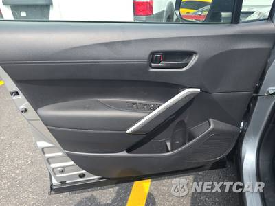 2024 Toyota Corolla Cross Hybrid S - zdjęcie 9 z 19 - miniatura