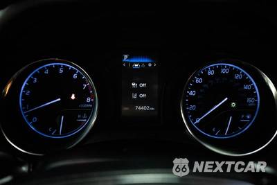 2020 Toyota Camry SE - zdjęcie 17 z 28 - miniatura
