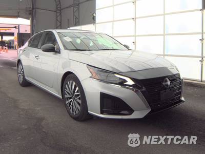 2025 Nissan Altima SV - zdjęcie 3 z 18 - miniatura