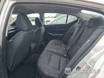 2025 Nissan Altima SV - zdjęcie 13 z 18 - miniatura