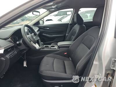 2025 Nissan Altima SV - zdjęcie 7 z 18 - miniatura