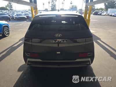 2025 Hyundai IONIQ 5 SEL - zdjęcie 5 z 24 - miniatura