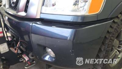 2014 Nissan TITAN PRO-4X Crew Cab Short Bed - zdjęcie 22 z 27 - miniatura