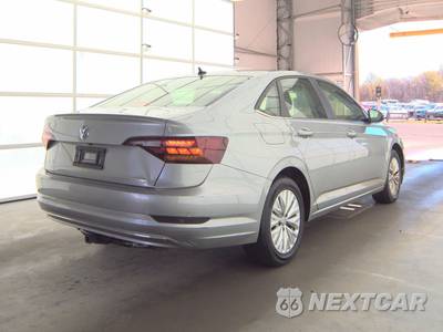 2019 Volkswagen Jetta R-Line - zdjęcie 4 z 31 - miniatura