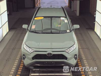 2021 Toyota RAV4 XLE - zdjęcie 2 z 46 - miniatura