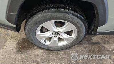 2021 Toyota RAV4 XLE - zdjęcie 32 z 46 - miniatura