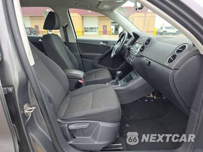 2013 Volkswagen Tiguan S - zdjęcie 8 z 18 - miniatura
