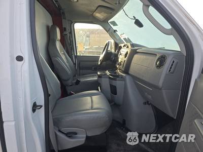 2013 Ford Super Duty E-450 Cutaway DRW - zdjęcie 8 z 16 - miniatura