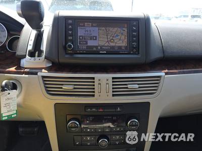2014 Volkswagen Routan SEL Premium 121.2" WB - zdjęcie 11 z 19 - miniatura