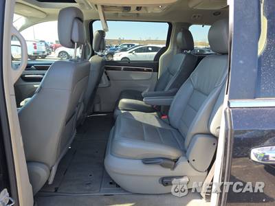 2014 Volkswagen Routan SEL Premium 121.2" WB - zdjęcie 13 z 19 - miniatura