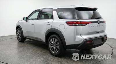 2025 Nissan Pathfinder SV - zdjęcie 5 z 12 - miniatura