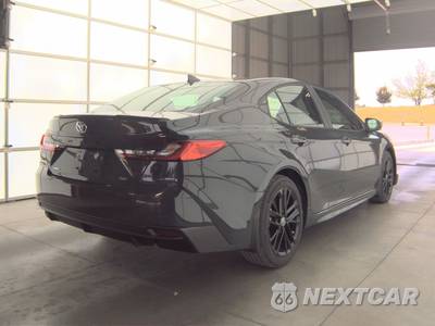 2026 Toyota Camry SE - zdjęcie 5 z 25 - miniatura