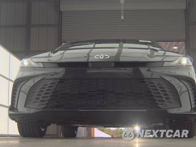 2026 Toyota Camry SE - zdjęcie 3 z 25 - miniatura
