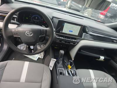 2026 Toyota Camry SE - zdjęcie 17 z 25 - miniatura