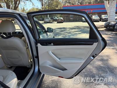 2014 Volkswagen Passat TDI SEL Premium - zdjęcie 16 z 30 - miniatura