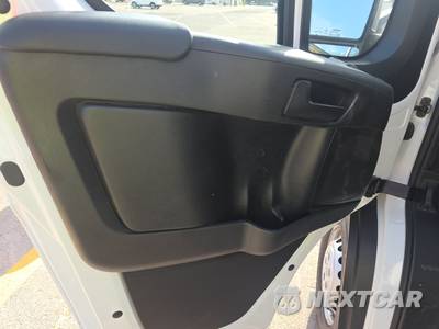 2025 Ram ProMaster 2500 Cargo Van Tradesman w/Passenger Seat Low Roof 136.0" WB - zdjęcie 9 z 32 - miniatura