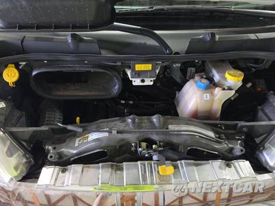 2025 Ram ProMaster 2500 Cargo Van Tradesman w/Passenger Seat Low Roof 136.0" WB - zdjęcie 14 z 21 - miniatura