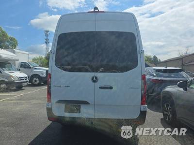 2024 Mercedes-Benz Sprinter 2500 Passenger Van 144.0" WB - zdjęcie 5 z 27 - miniatura