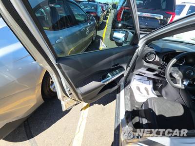 2020 Nissan Kicks SV - zdjęcie 9 z 30 - miniatura