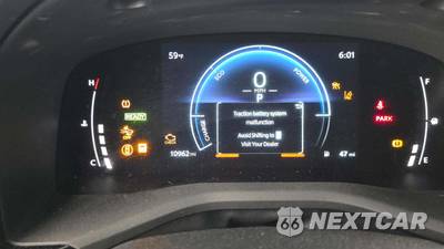 2025 Toyota Camry SE - zdjęcie 12 z 16 - miniatura
