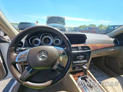 2013 Mercedes-Benz C 300 4MATIC Sedan - zdjęcie 11 z 29 - miniatura