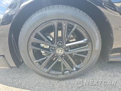 2025 Toyota Camry SE - zdjęcie 8 z 24 - miniatura
