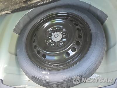 2025 Toyota Camry SE - zdjęcie 7 z 24 - miniatura