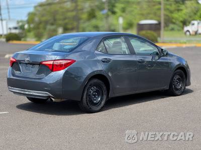 2017 Toyota Corolla LE Sedan - zdjęcie 4 z 29 - miniatura